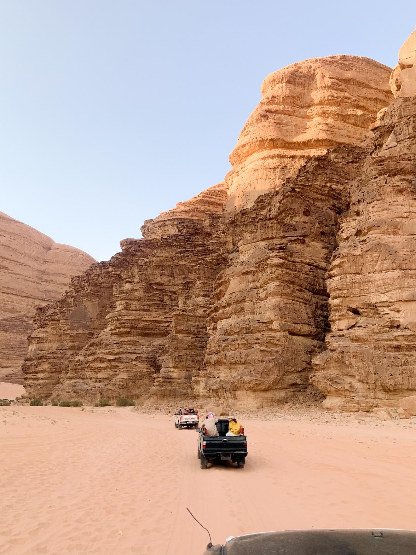 Tour en jeep por los cañones de Wadi Rum
