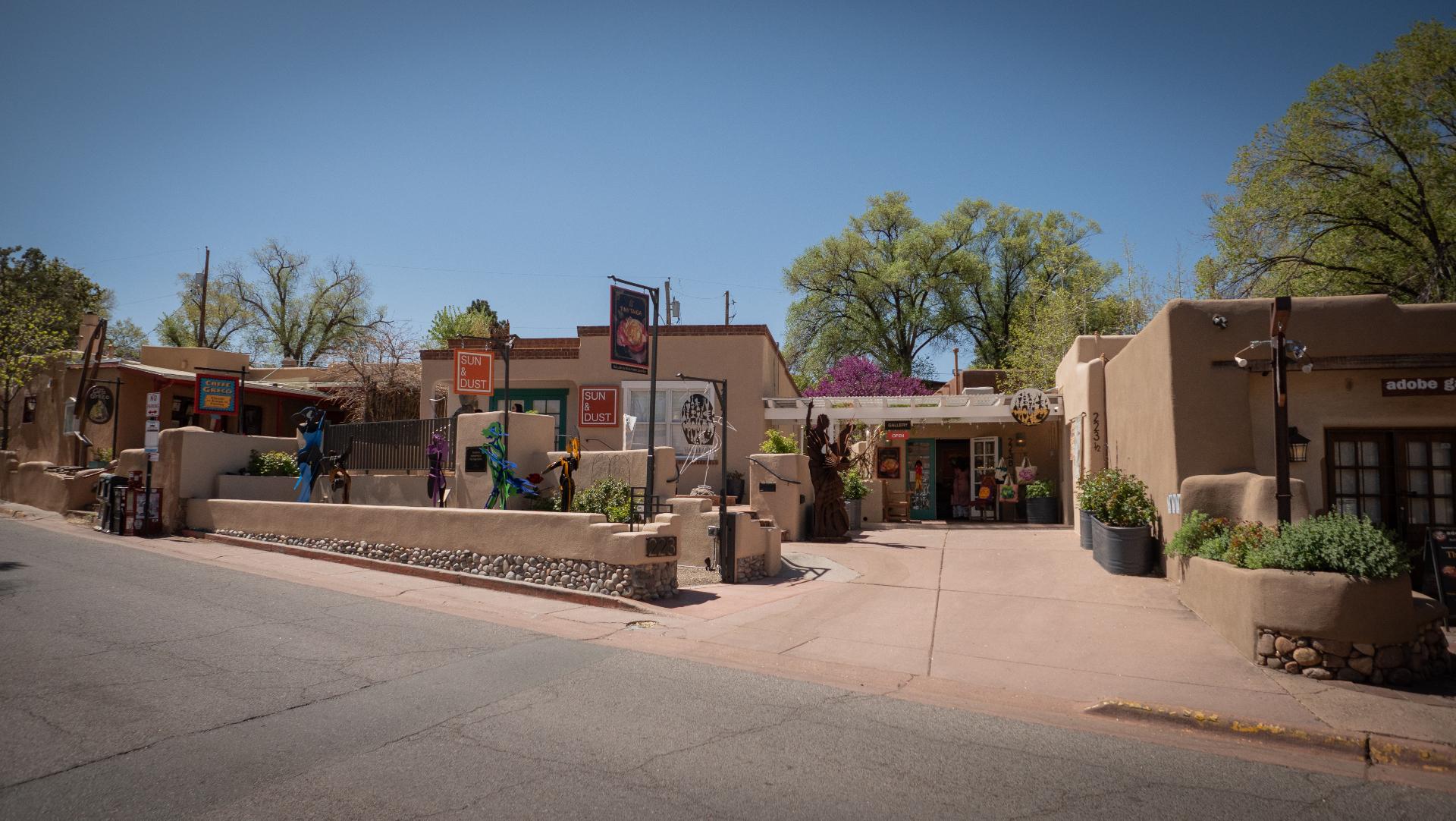 Canyon Road galleries street view