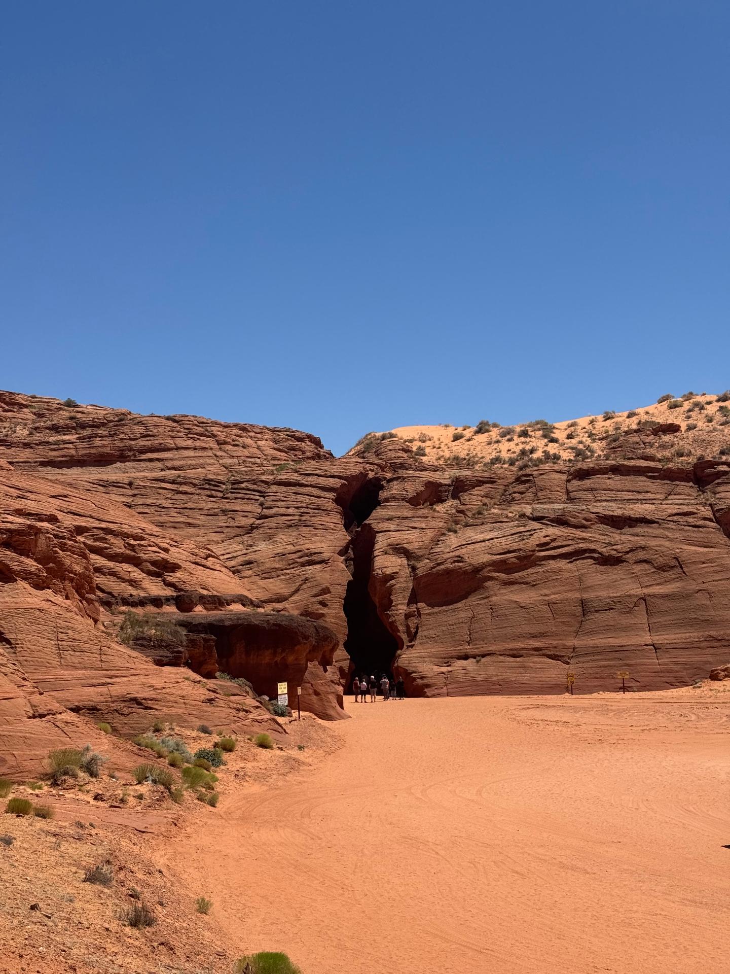 Smooth sandstone curves